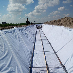 復合土工膜有哪些優(yōu)點？